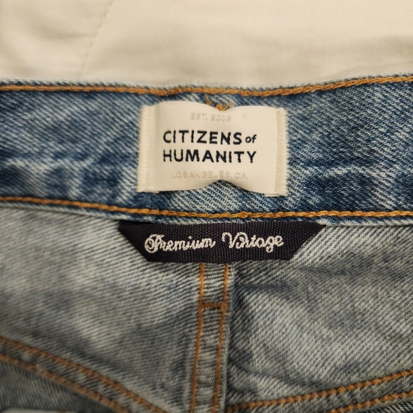 Citizens of Humanity Distressed Emery Jeans Size 26 - Picture 11 of 16